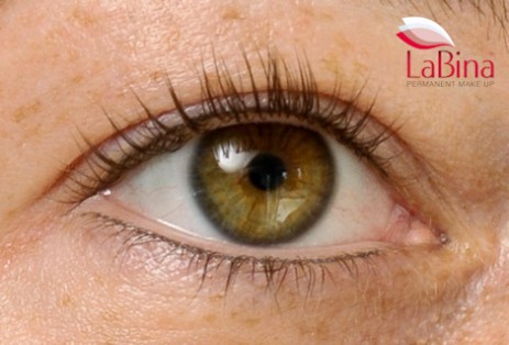 Permanent Make-Up – Ober- und Unterlidstriche